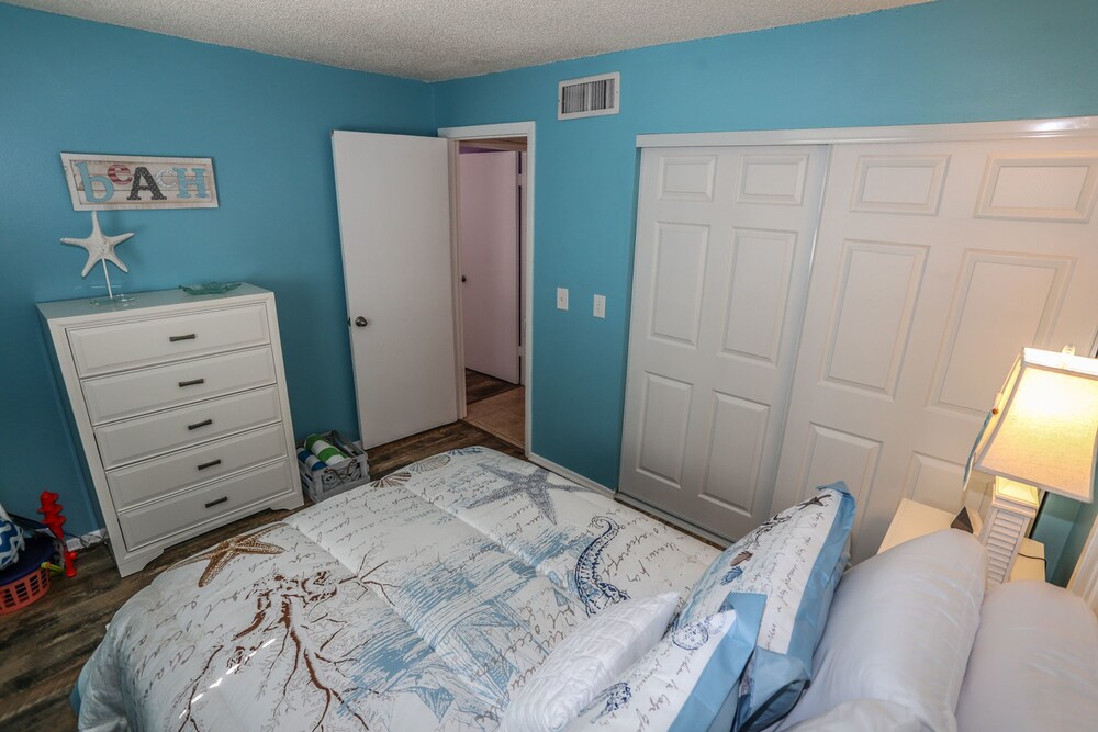 5301 Estero Serendipity Manor - photo 3
