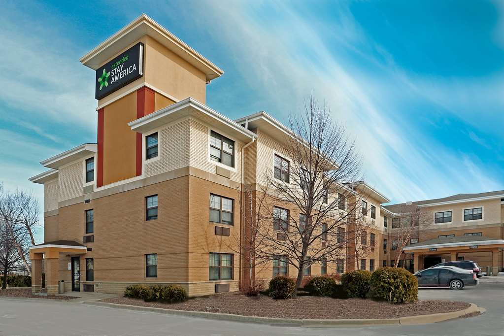 Candlewood Suites Southfield Detroit - photo 3