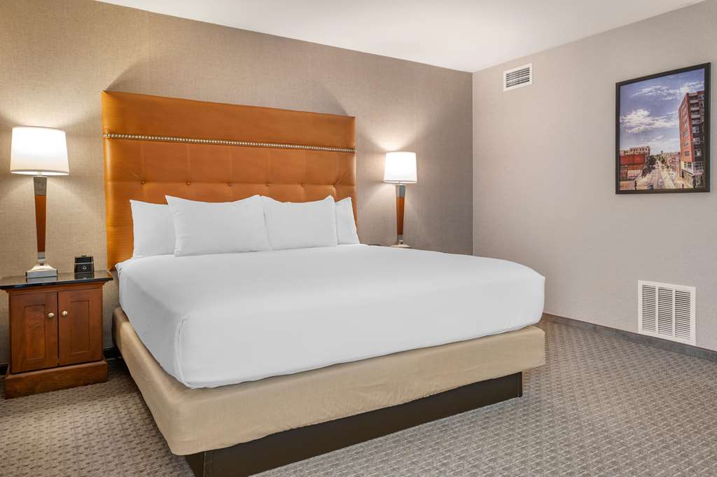 Drury Inn & Suites Champaign - photo 22