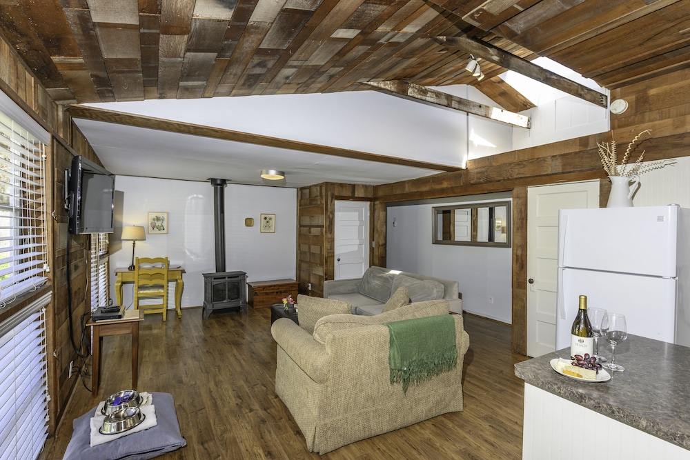 The Inn at Schoolhouse Creek - photo 38