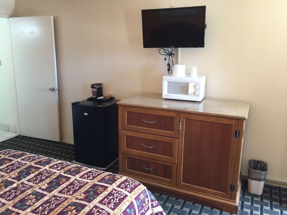 Anaheim National Inn - photo 57