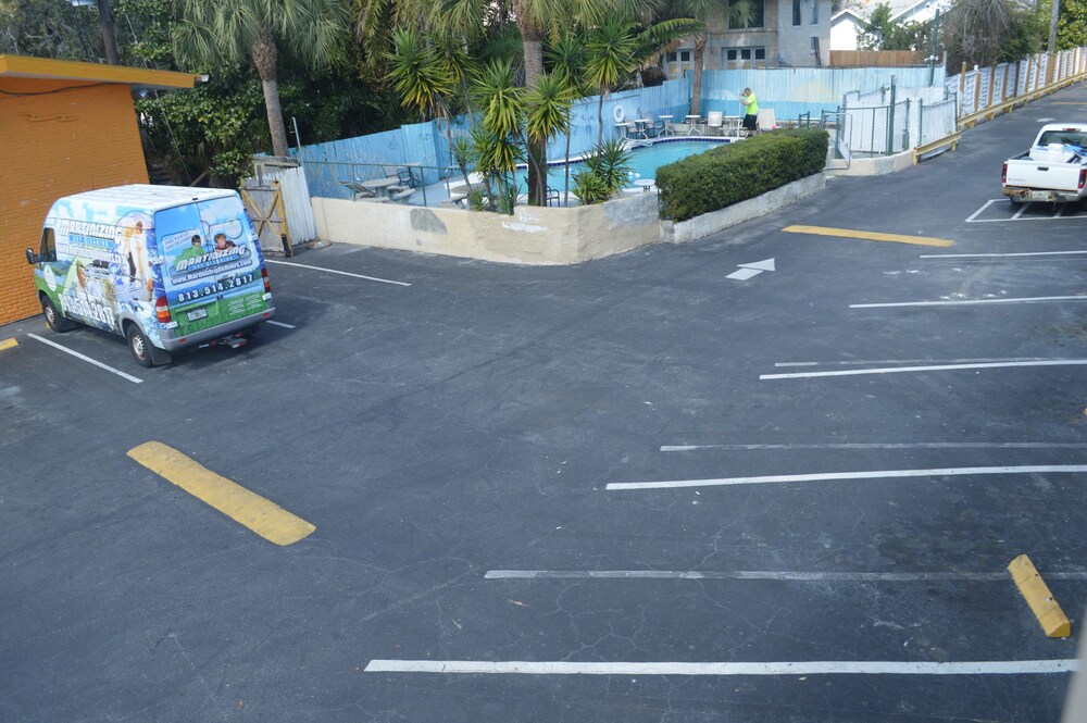 Tarpon Inn - photo 50