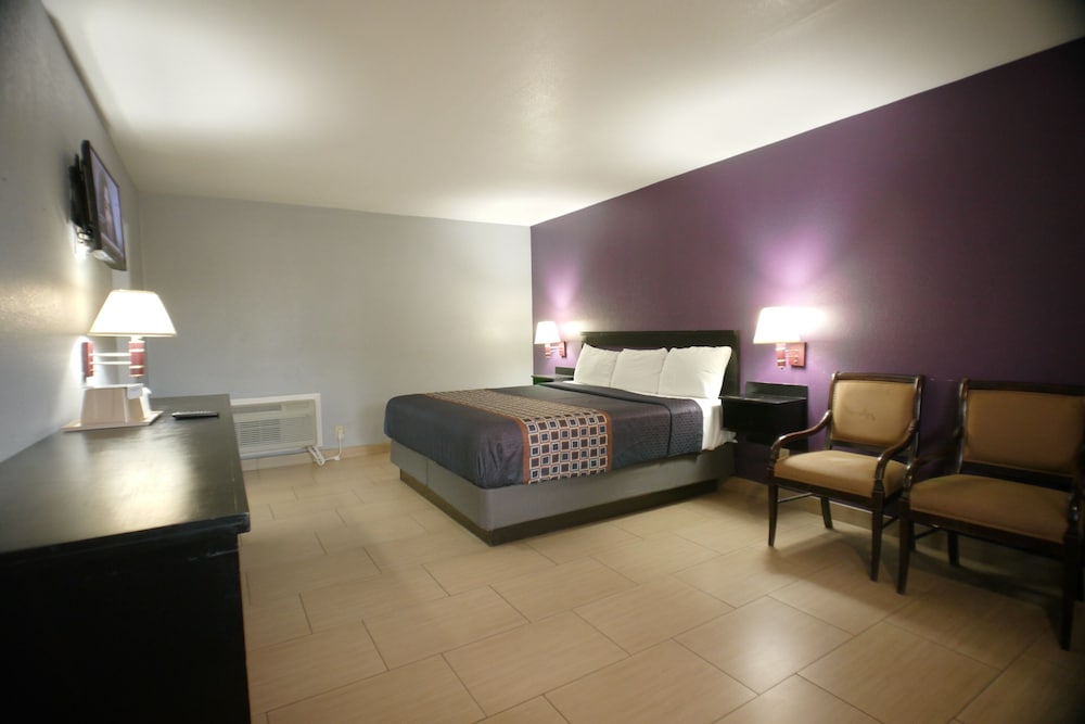 Texas Inn Airport McAllen - photo 5