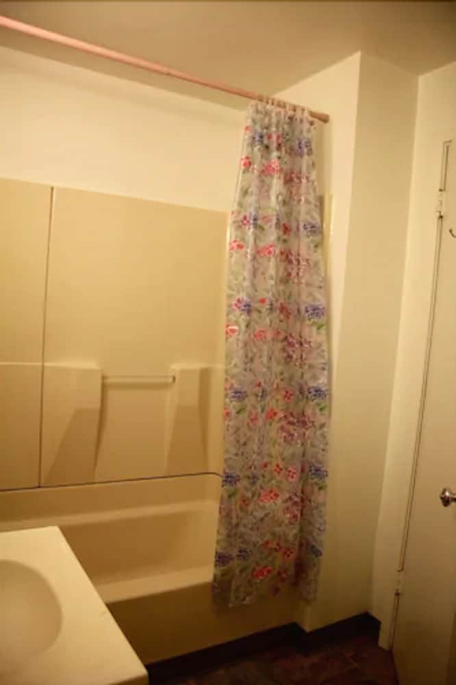 Econo Inn Anchorage - photo 25