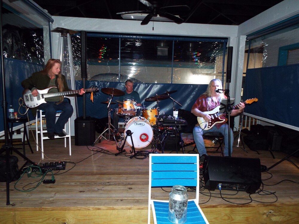 The Surf Beach Motel - photo 38