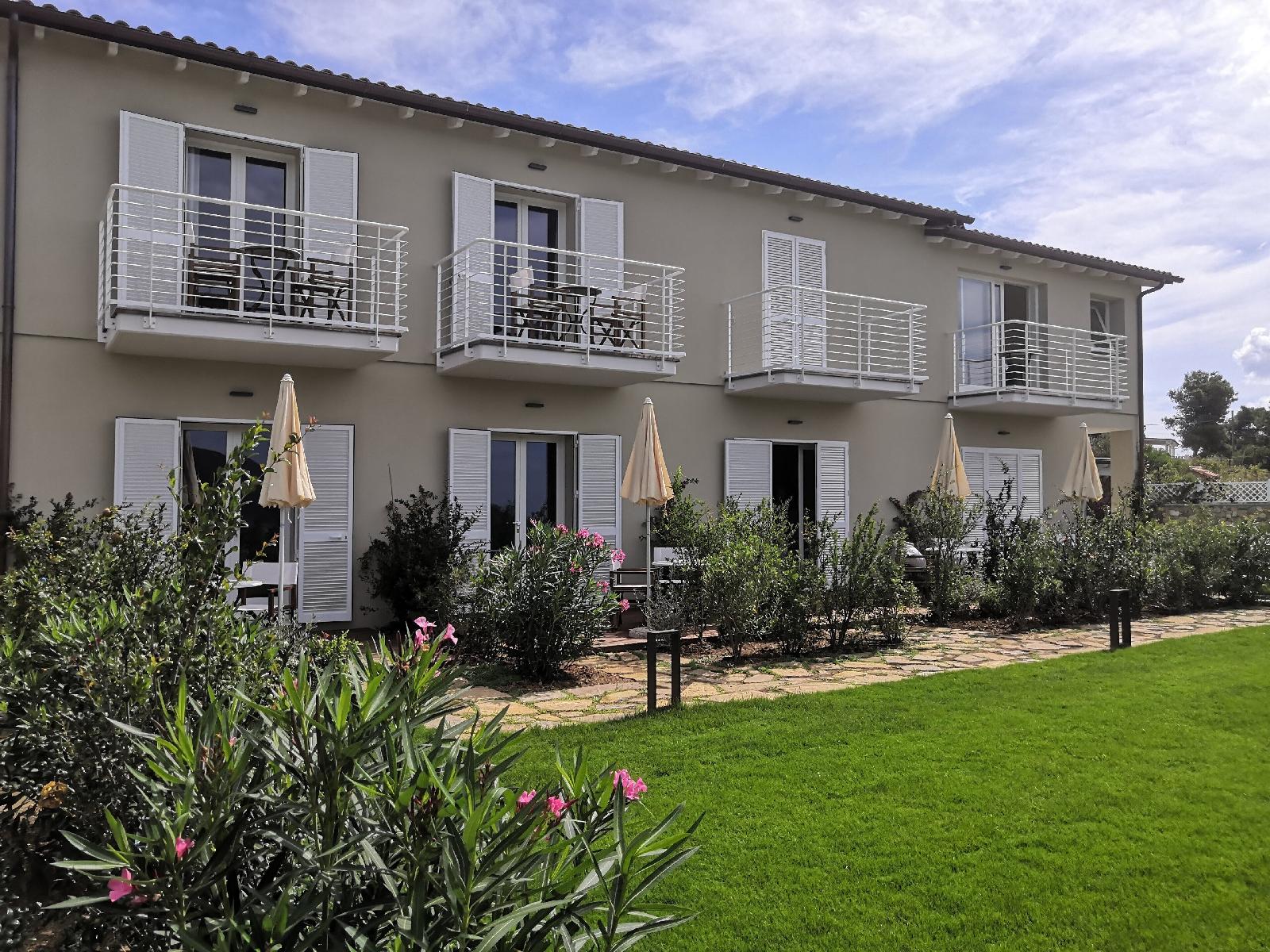 B&B Stile Libero — 4-Star Luxury Hotel in Capoliveri, Italy