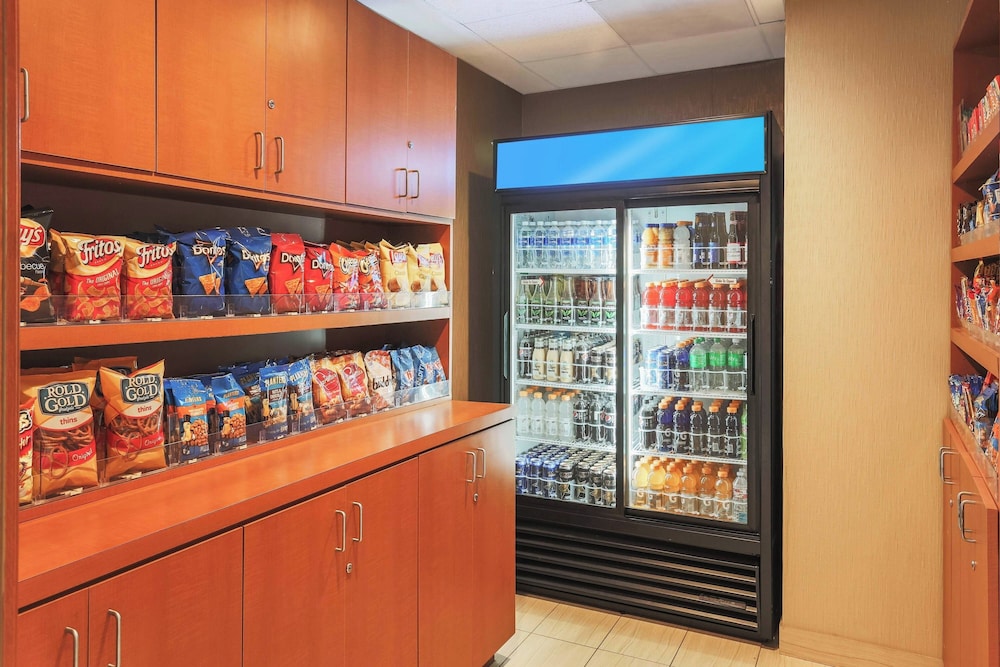 Springhill Suites Marriott Quail Springs - photo 18
