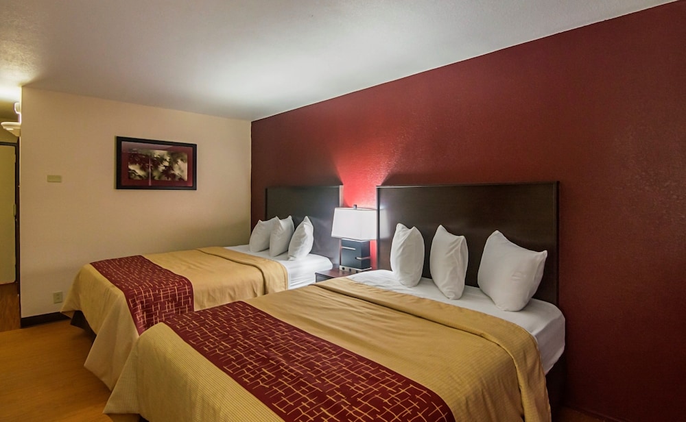 Red Roof Inn Lubbock - photo 7