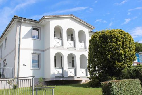 Appartementhaus Goethe 22 — 4-Star Luxury Hotel in Seebad Bansin, Germany