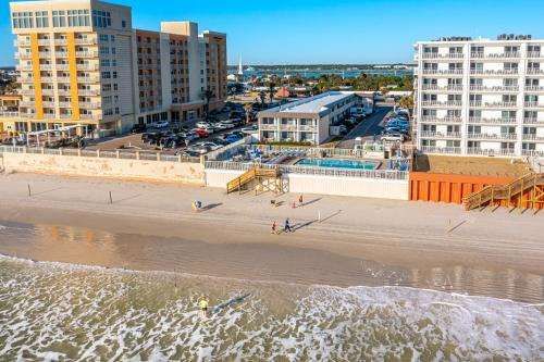 Fantasy Island Resort Daytona Beach Shores - photo 7