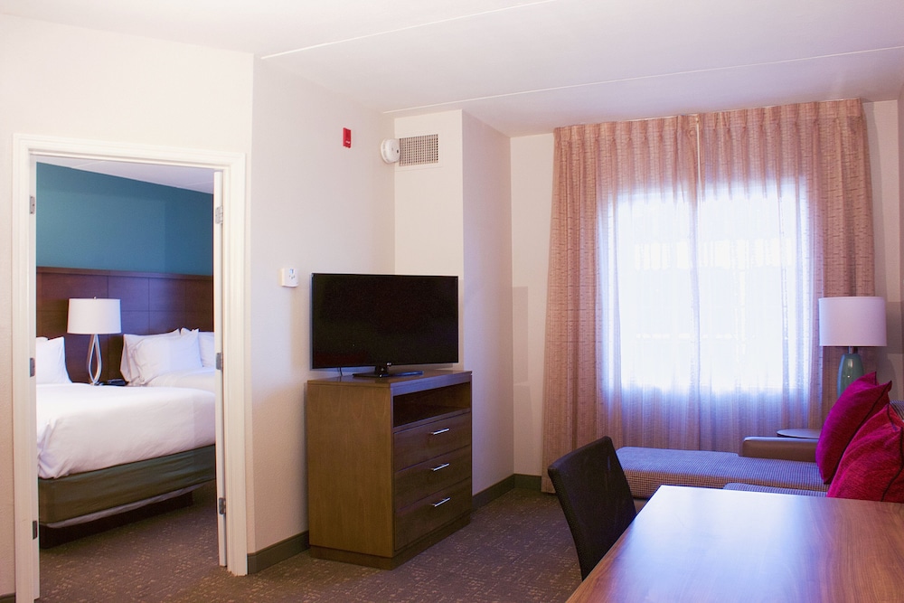 Staybridge Suites Chattanooga at Hamilton Place an IHG Hotel - photo 3