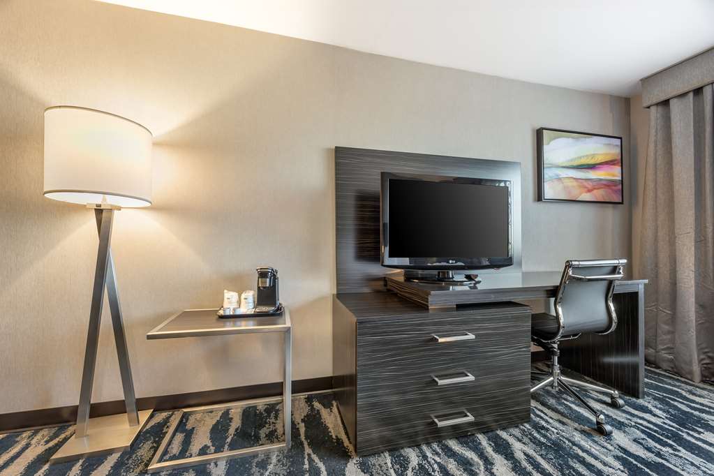 Best Western Plus North Las Vegas Inn & Suites - photo 26