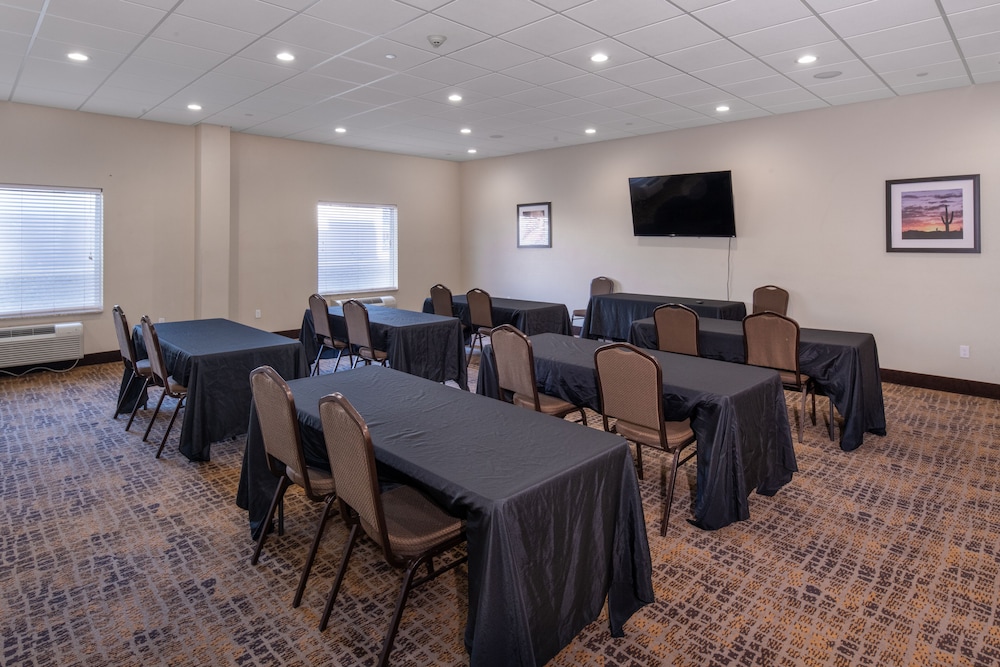 Home Away Suites - photo 36