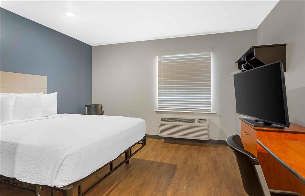WoodSpring Suites Fort Myers Southeast - photo 6
