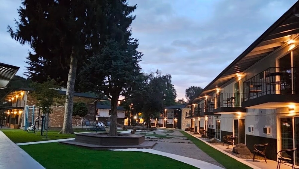 Sunrise Garden Suites - photo 27