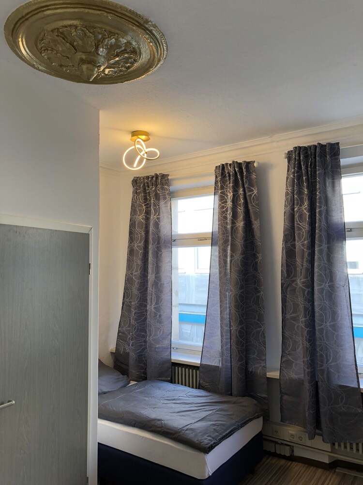 Downtown City Privaterooms — Furth
