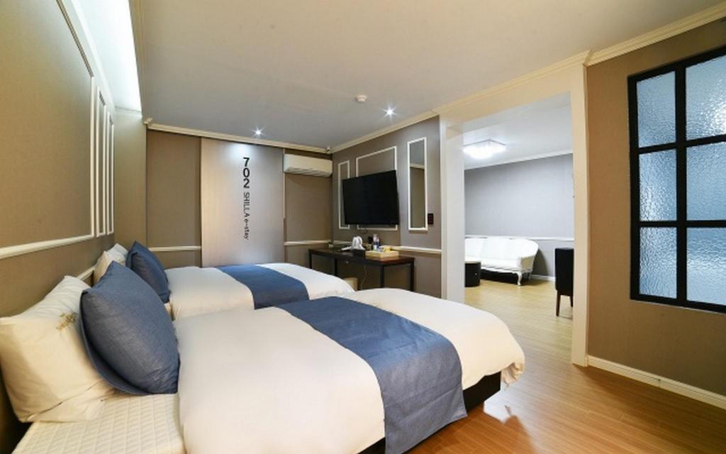 Yeosu Shilla E stay — hotel near Yeosu Airport