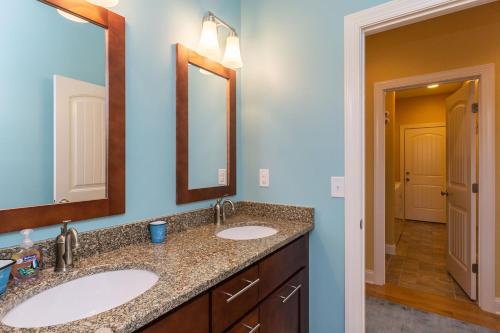 Night Sand by Oak Island Accommodations - photo 20