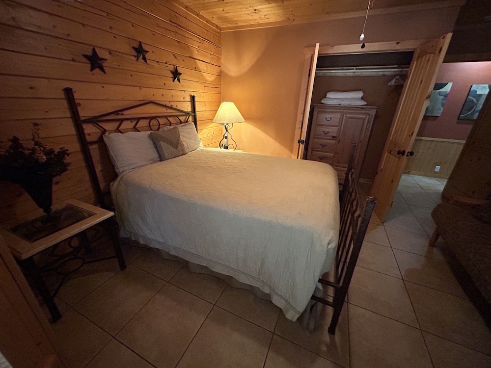 Thunderbird Resort & Event Center - photo 20