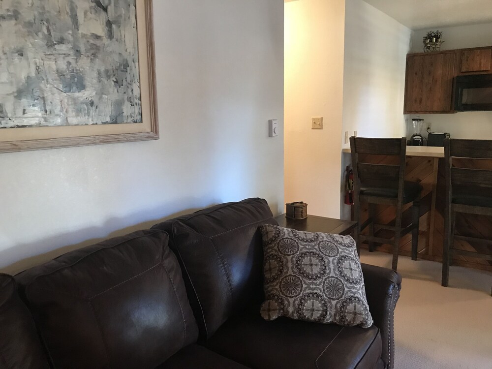 Cozy Angel Fire Condo Half Mi to Resort - photo 17
