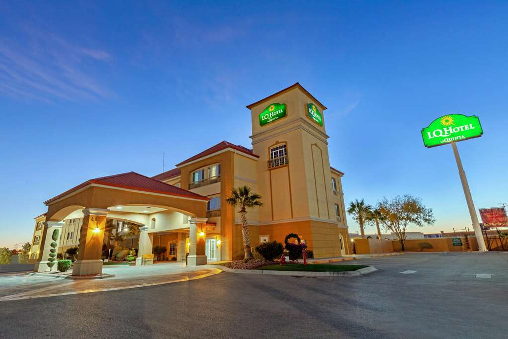 La Quinta Inn & Suites Ciudad Juarez Near US