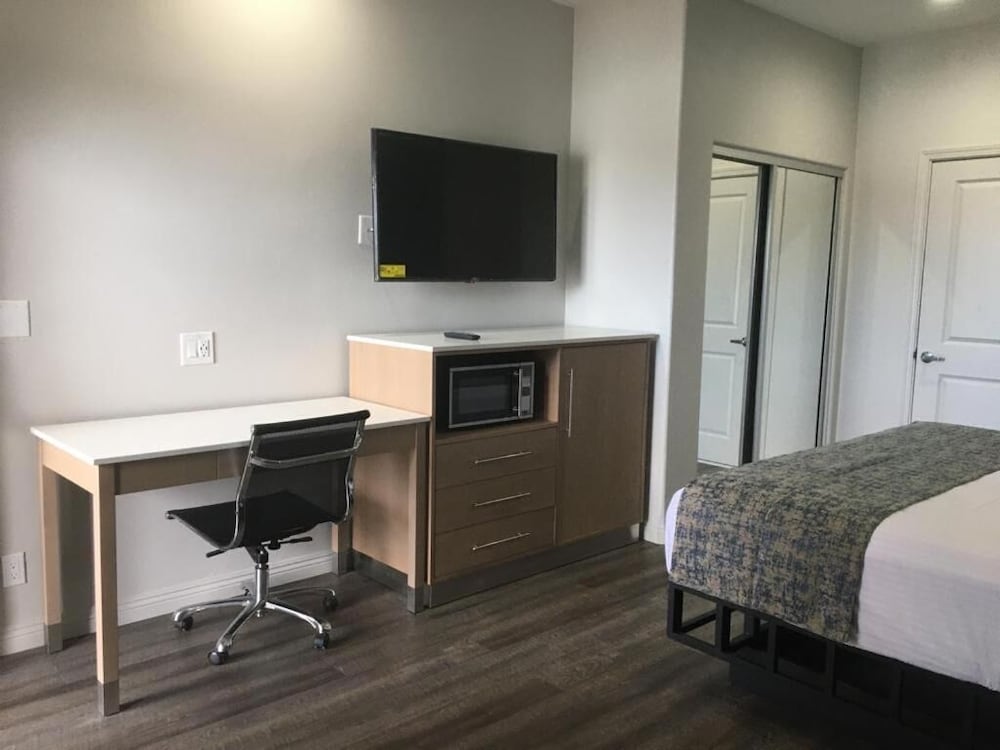 Cali Inn — hotel in Carson