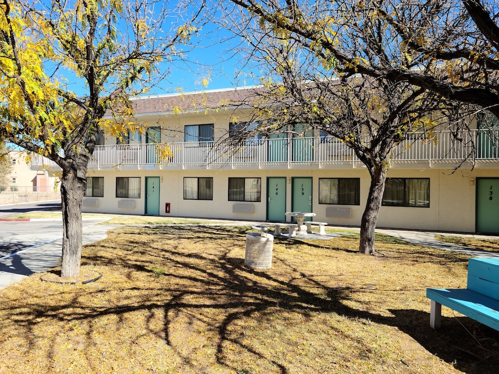 Motel 9 Las Cruces - photo 11