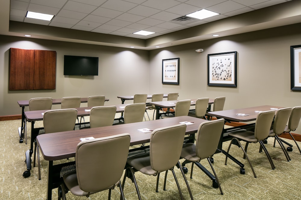 Staybridge Suites Des Moines Downtown by IHG - photo 22