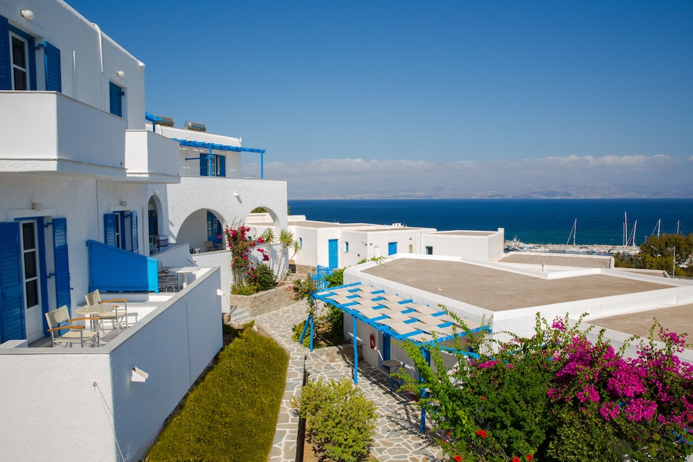 Arkas Inn — 4-Star Luxury Hotel in Paros, Greece