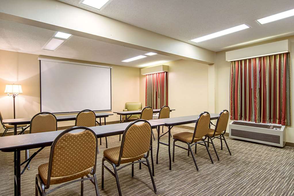 Quality Inn Thomaston - photo 21