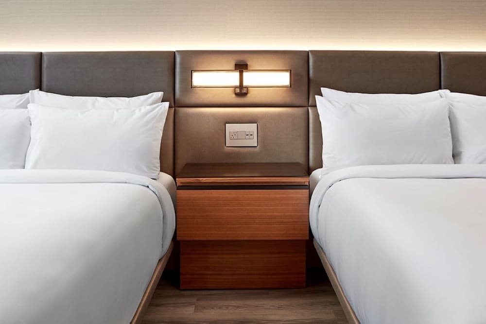 AC Hotel by Marriott Santa Rosa Sonoma Wine Country - photo 5