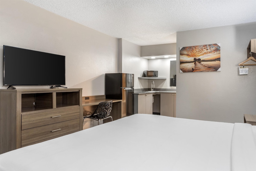 Surestay Studio By Best Western Victoria - photo 5
