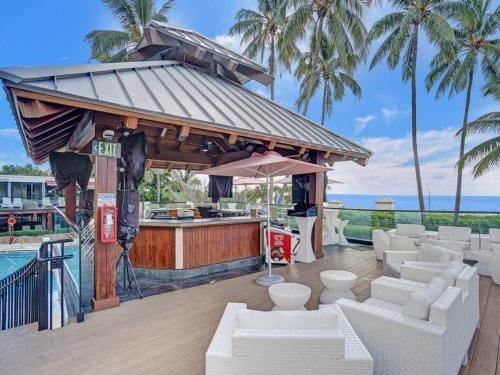 Comfortable Ocean View Condo Beach Service 1214 — 4-Star Luxury Hotel in Miami Beach, United States