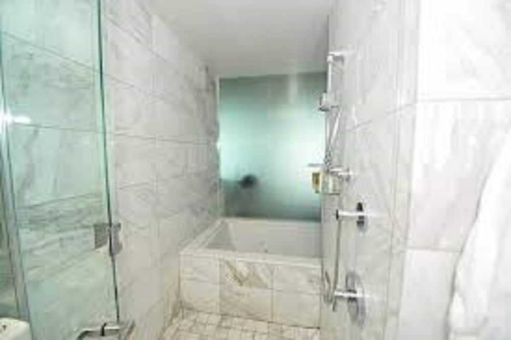 Luxury Suites at the Palms - photo 35