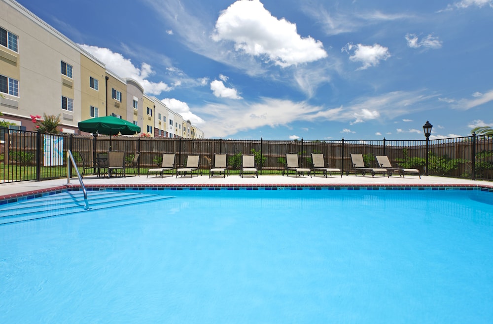 Candlewood Suites Hot Springs by IHG - photo 28
