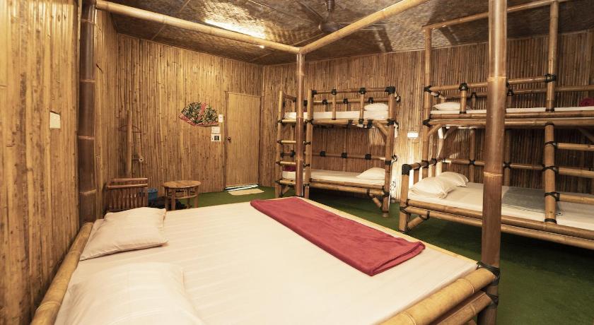 Tadom Hill Resorts — Banting — photo 3