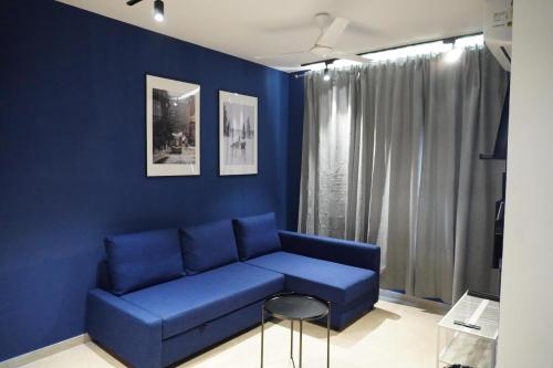 Picturesque LakeView Studio Apartment Hiranandani Estate Thane
