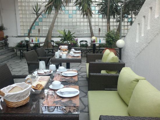 Hotel Sweet Home in Neos Marmaras, Greece