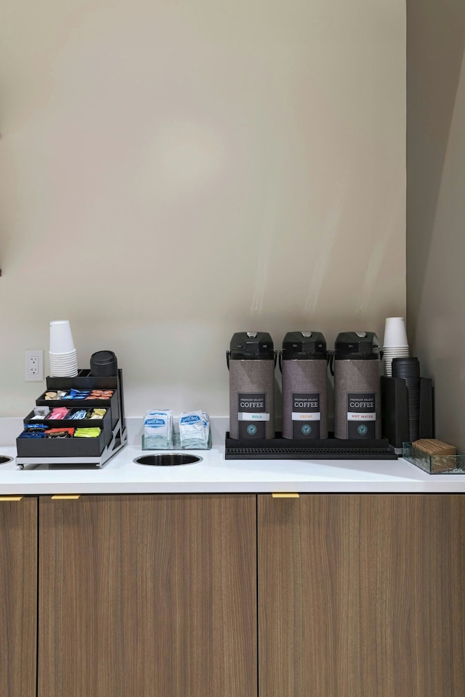 TownePlace Suites by Marriott San Diego Airport Liberty Station - photo 35
