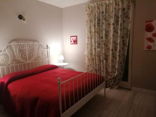 Bilocale Papavero Magnolia o Girasole — 4-Star Luxury Hotel in San Felice Del Benaco, Italy