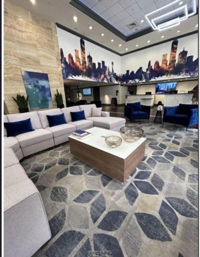 Crowne Plaza Hotel Dallas Downtown an IHG Hotel - photo 2