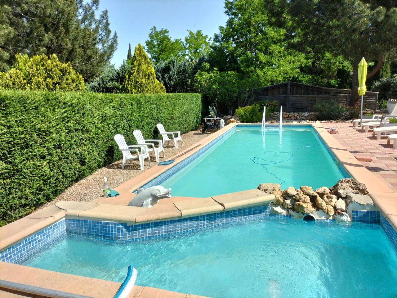 Le Clos Des Cigales Les Lauriers Roses — hotel in Le Thoronet