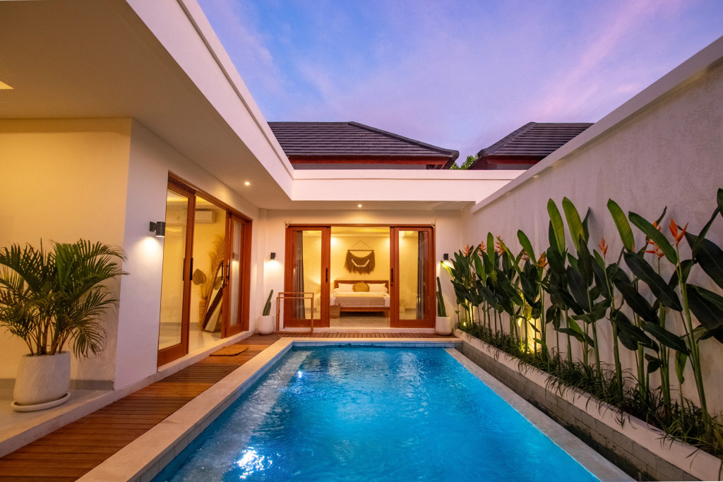 Balibay 2 Best Place by the Beach in Canggu — 4-Star Luxury Hotel in Kerobokan, Indonesia