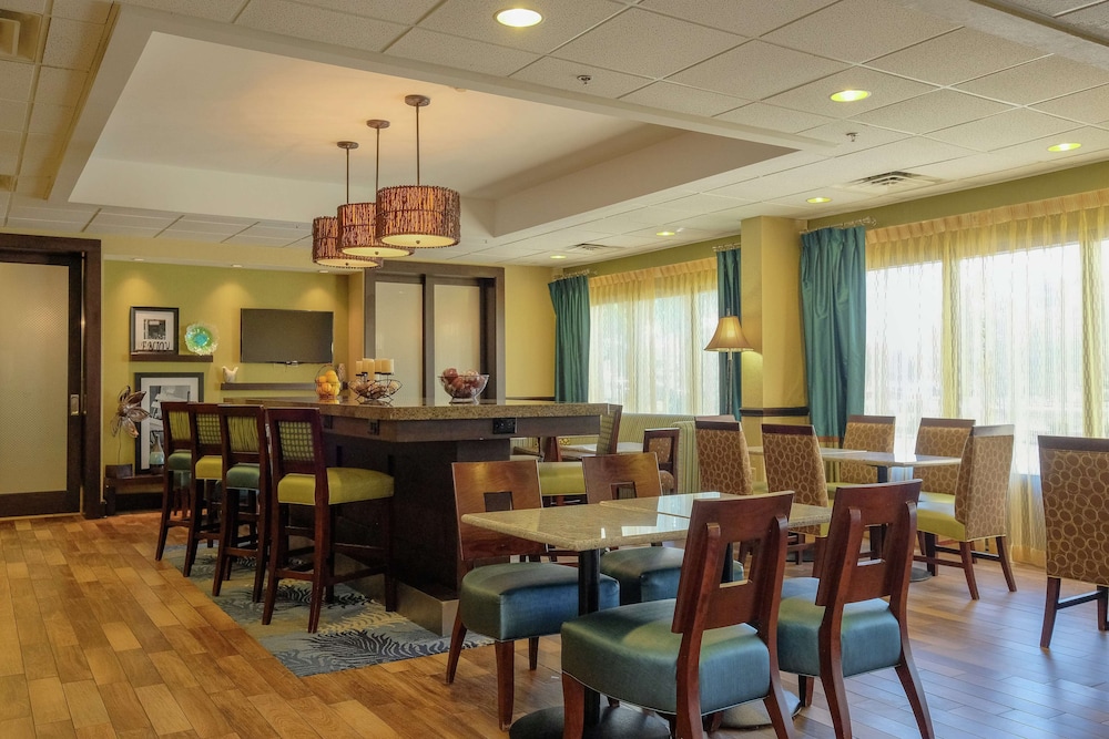 Hampton Inn Edenton - photo 3