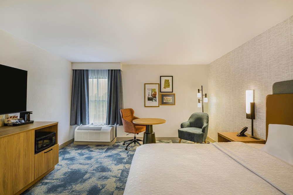 Hampton Inn Huntsville Arsenal South Pkway - photo 10