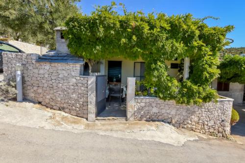 Seaside holiday house Kanica Rogoznica 24746 — 4-Star Luxury Hotel in Rogoznica, Croatia