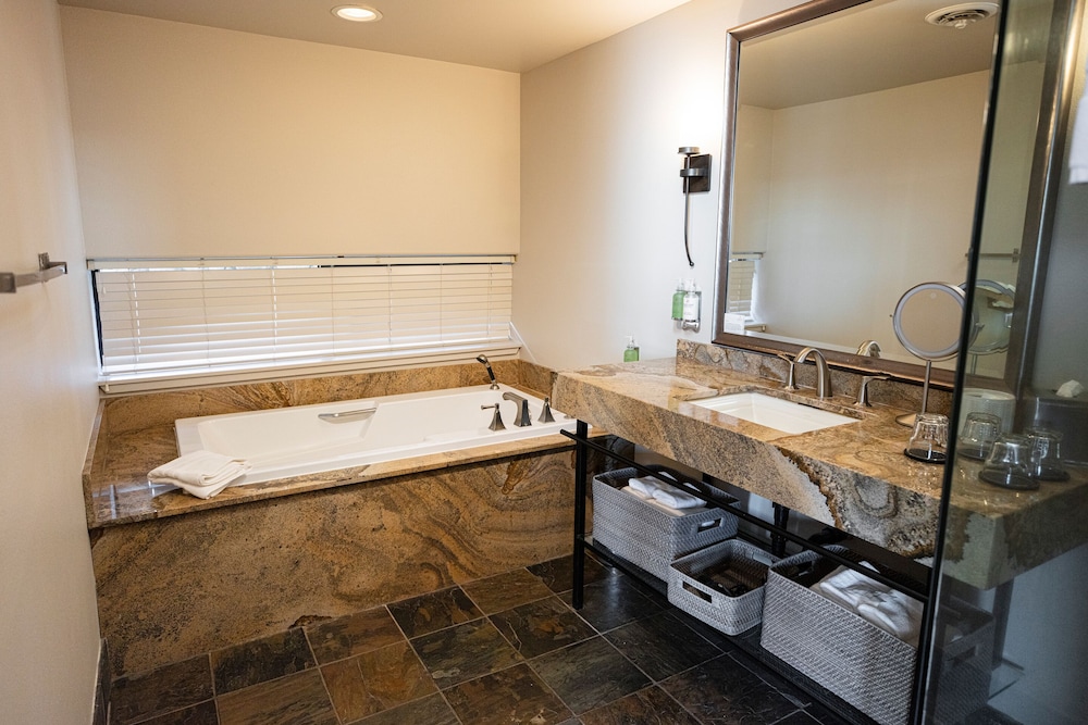 Sagecliffe Resort & Spa - photo 22