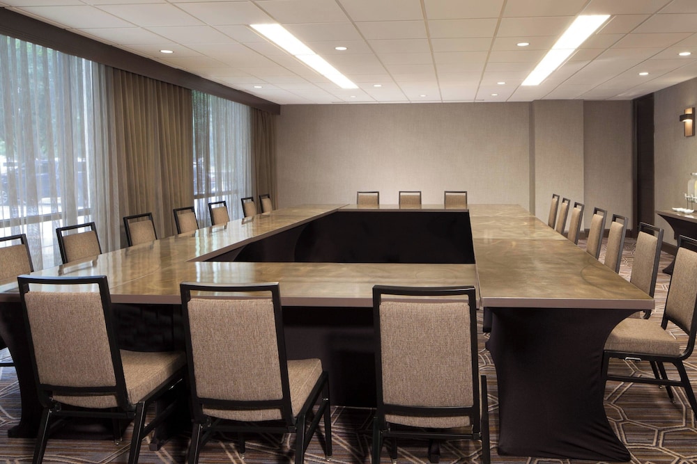 Dallas Fort Worth Airport Marriott - photo 66