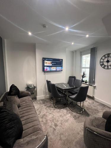 Town Centre Private Room 3 — Barnstaple — photo 3