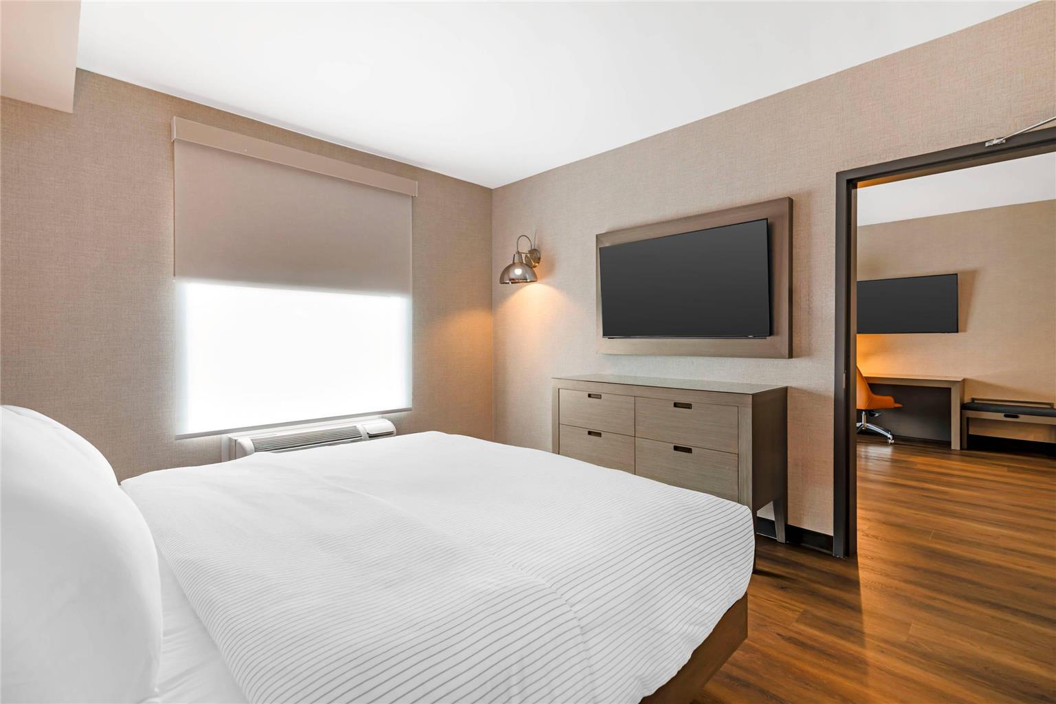 Cambria Hotel & Suites Plymouth - photo 51